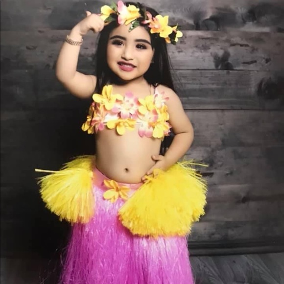 Meet your Posher, Edith - Picture 2 of 2